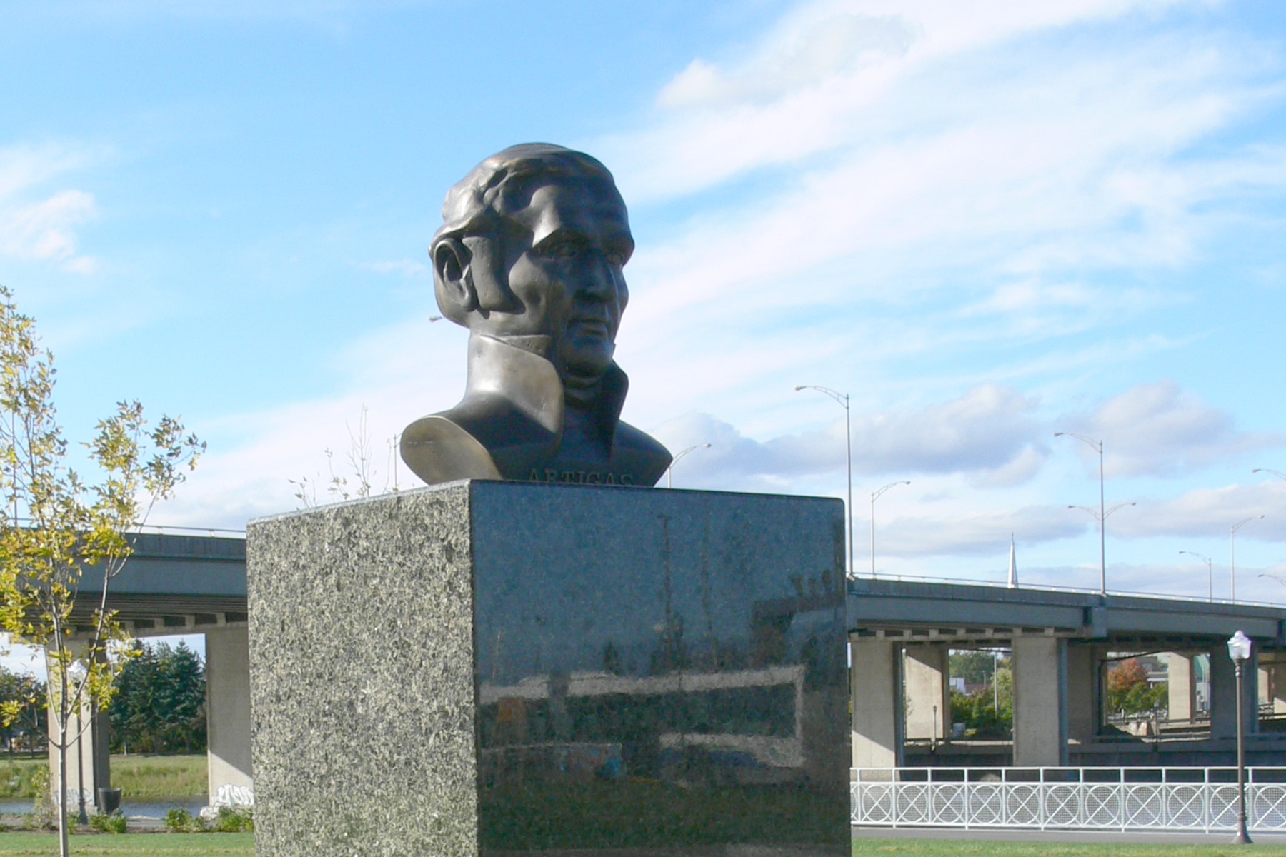 buste josé artigas