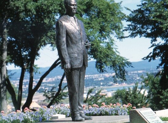 monument jean lesage