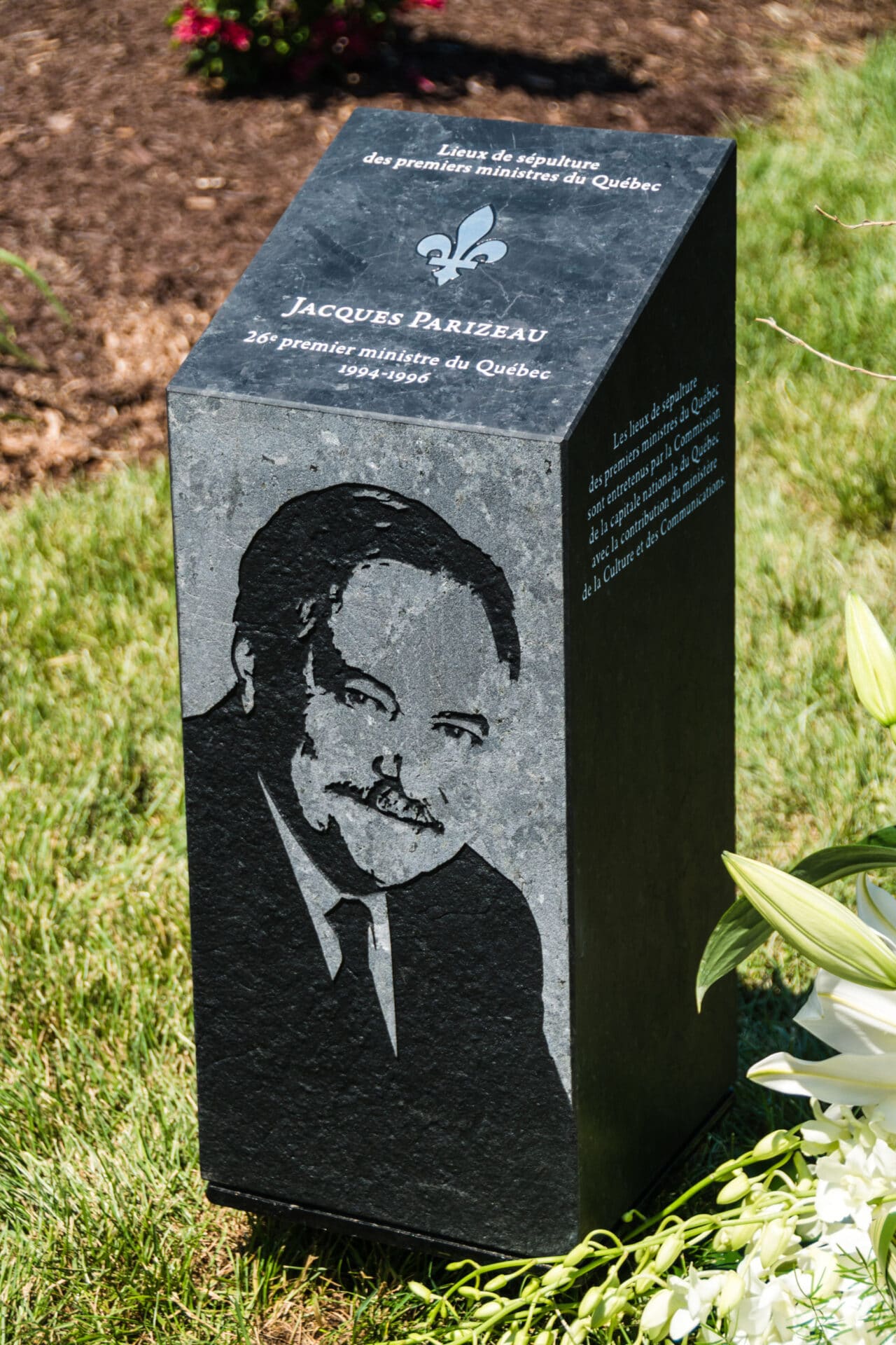 plaque jacques parizeau