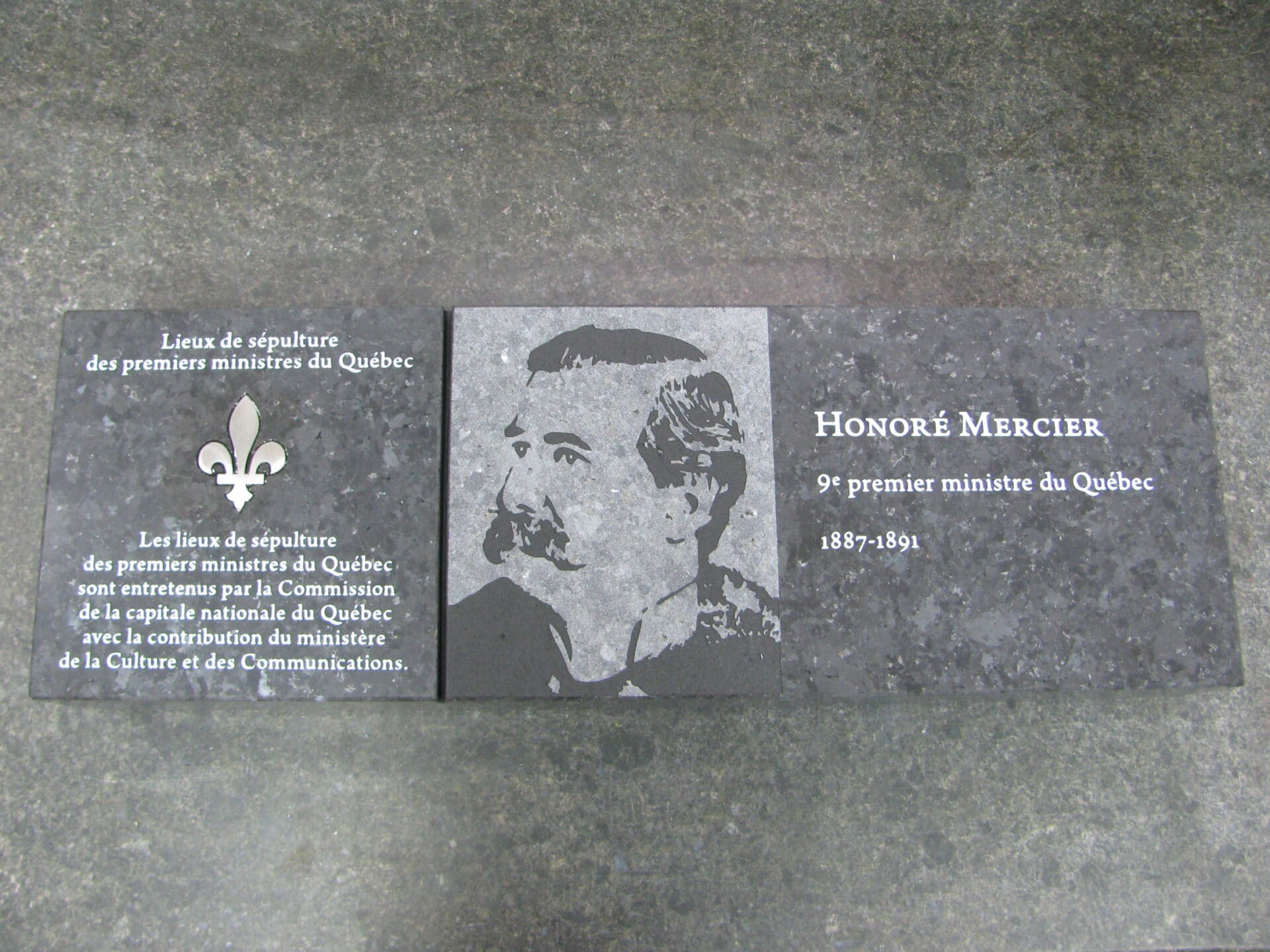 plaque honoré mercier