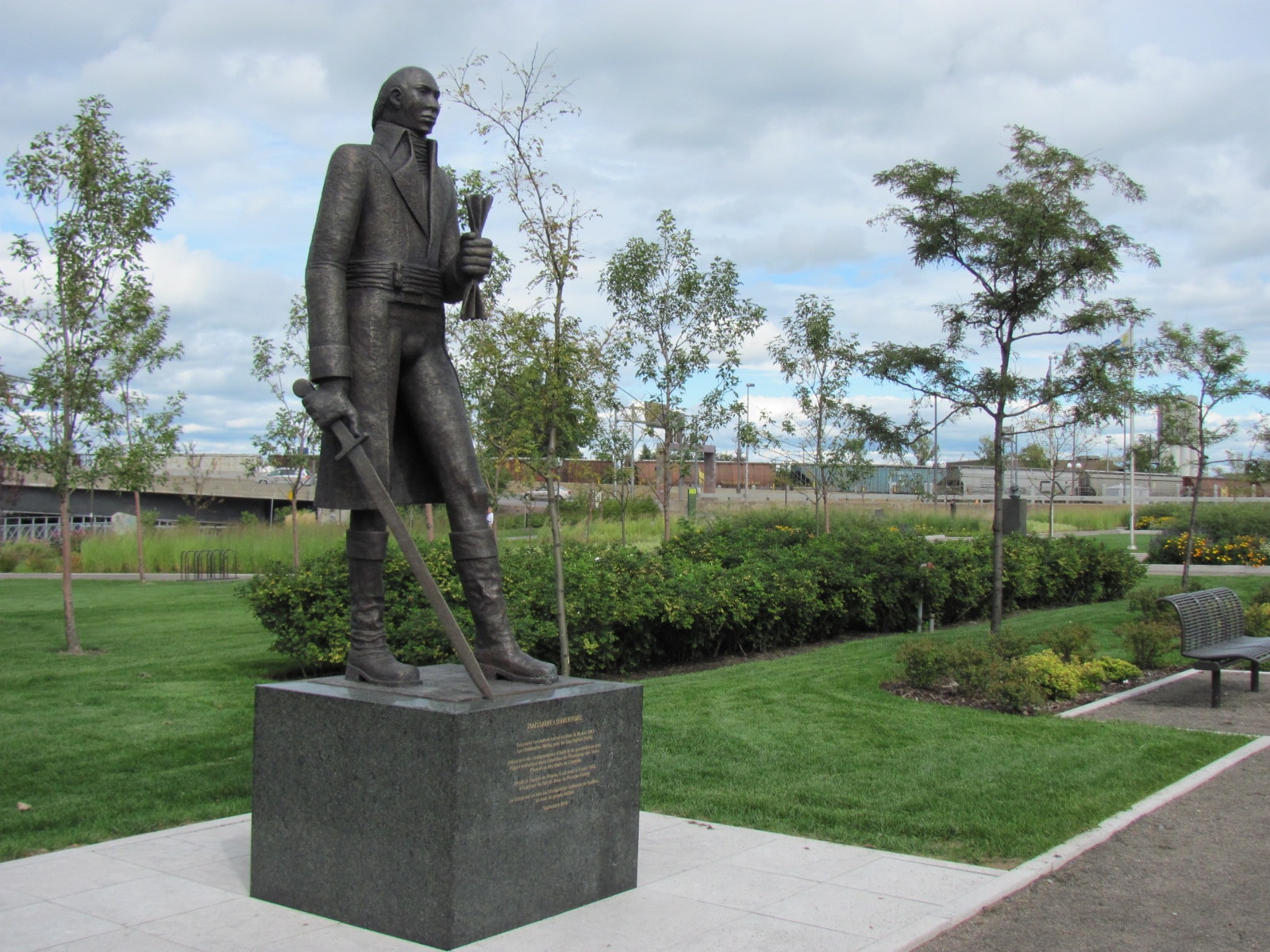 monument toussaint louverture