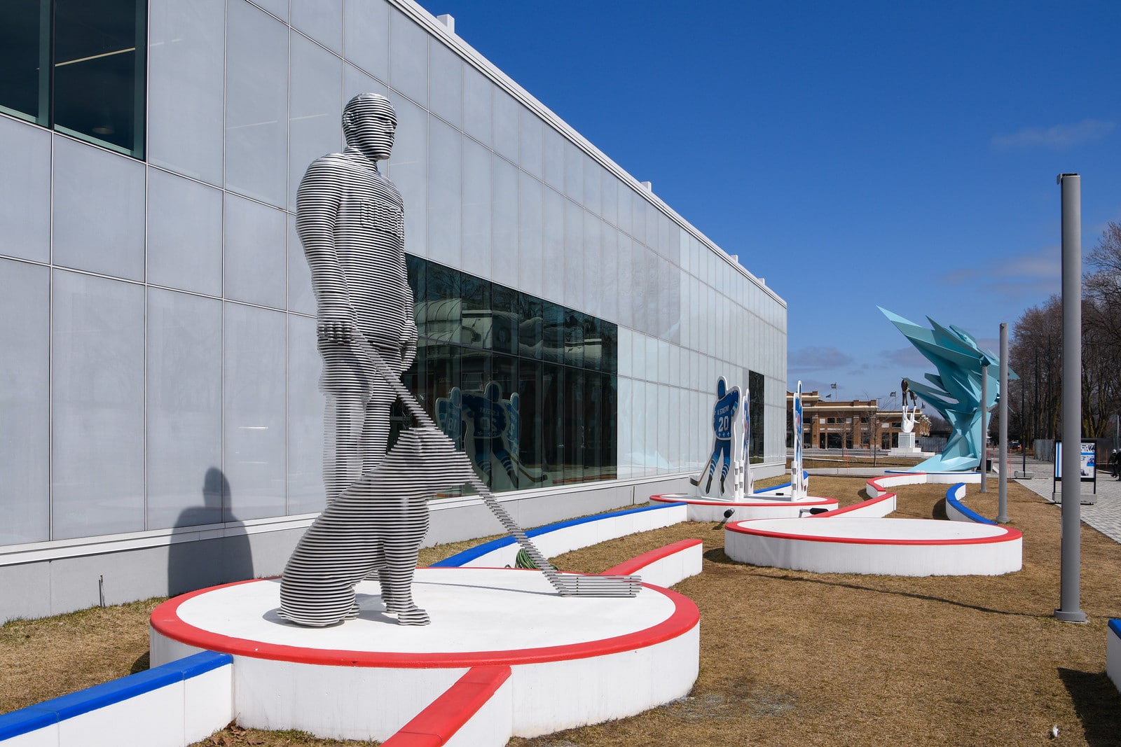 statue joe malone