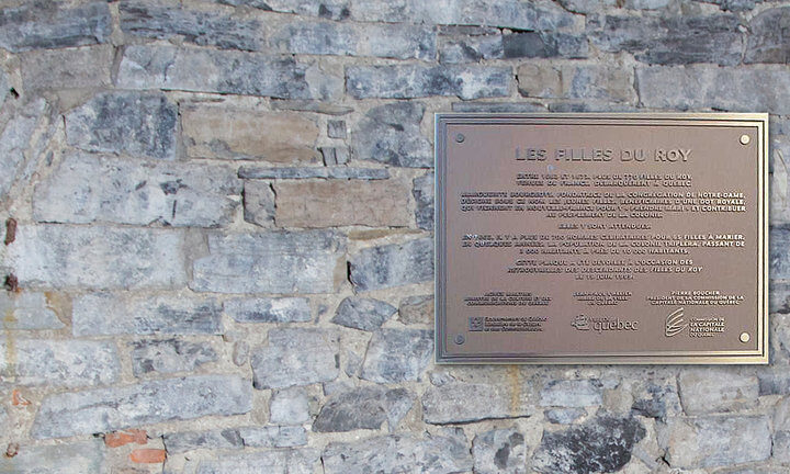 plaque les filles du roy