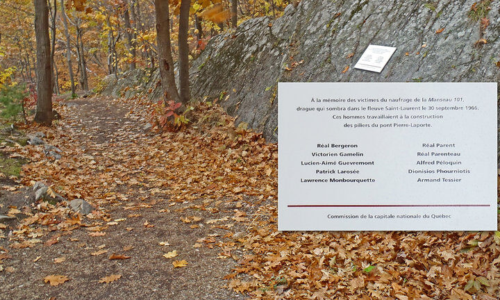 plaque aux victimes de la manseau 101